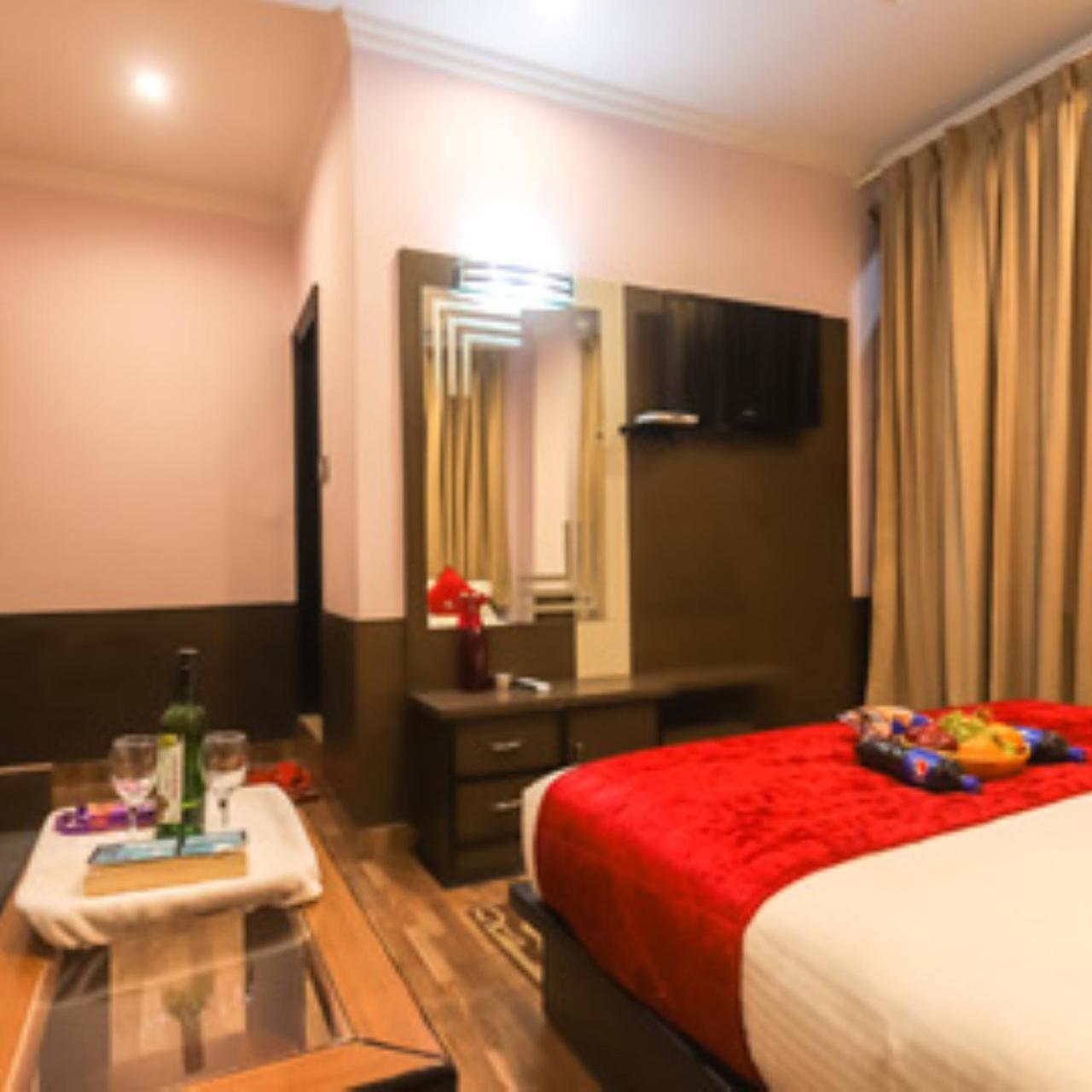 Hotel Holiday Hill, Near Mall Road, Mcleodganj# Parking#Restaurant Dharamshala Extérieur photo