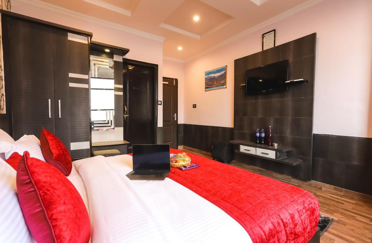 Hotel Holiday Hill, Near Mall Road, Mcleodganj# Parking#Restaurant Dharamshala Extérieur photo