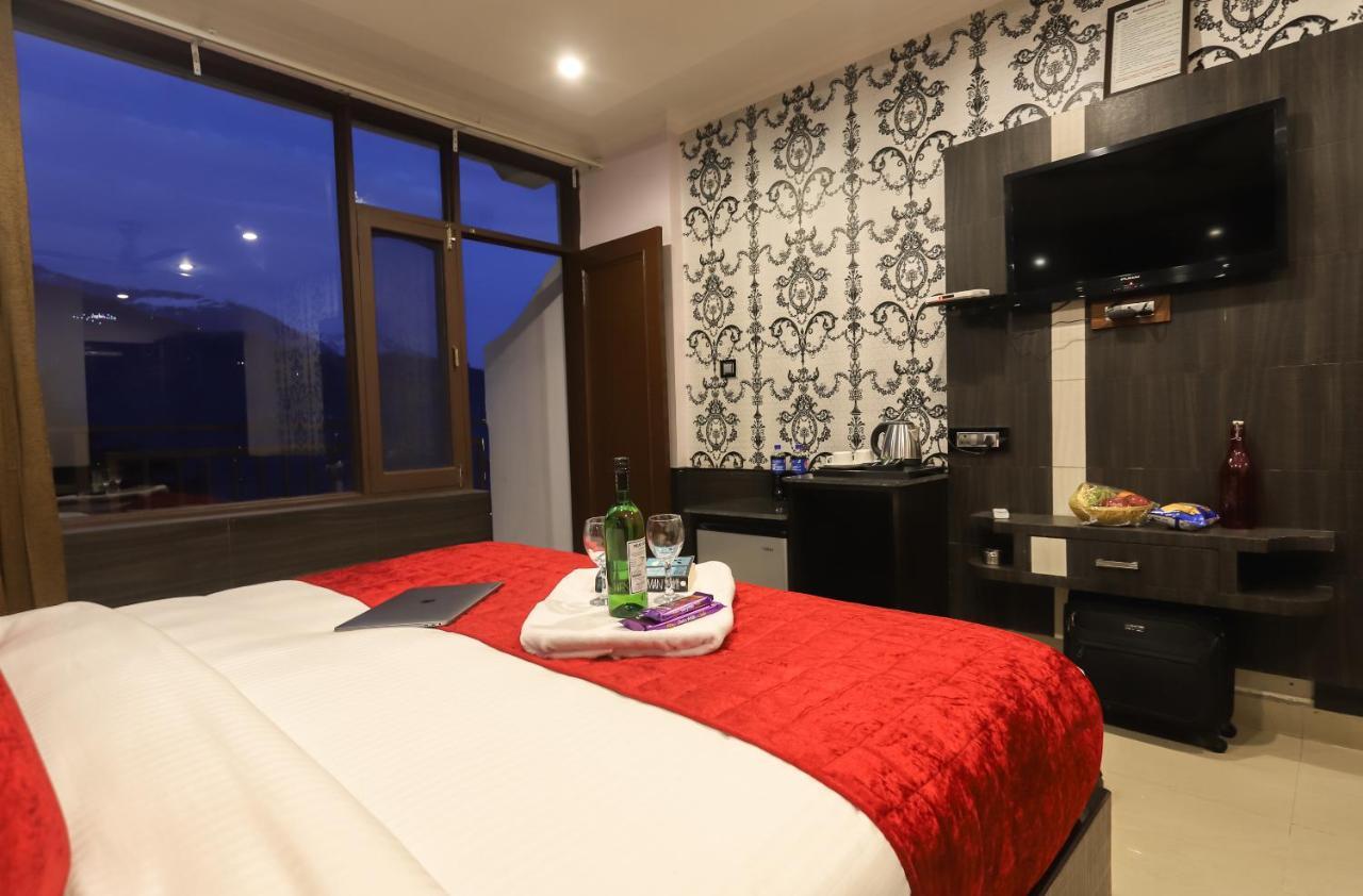 Hotel Holiday Hill, Near Mall Road, Mcleodganj# Parking#Restaurant Dharamshala Extérieur photo